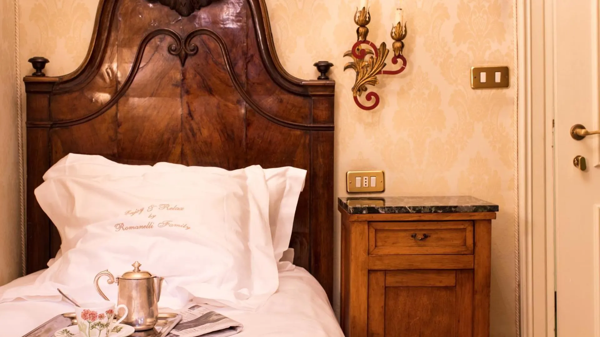 Hotel Flora Venice 3*,  Italy